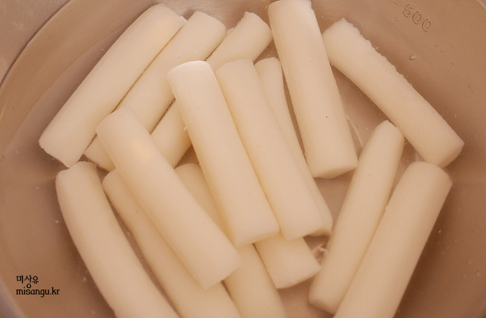 하얀 기름떡볶이