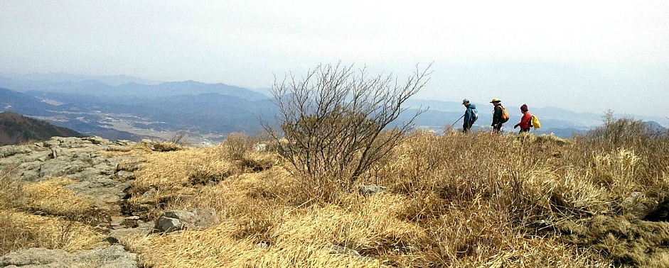 영남알프스 2 -영화같은 하늘 억새길 /신불산,영축산 종주/2013.3.16