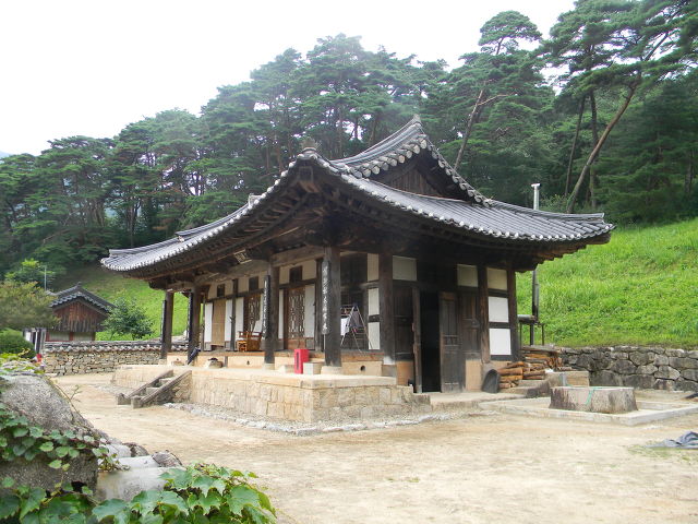 문경 김룡사 (약사여래입상, 3층석탑, 금륜전)