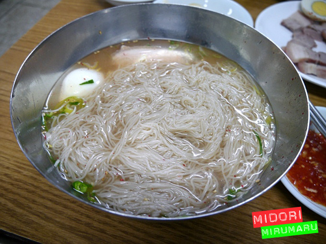 심심한 평양냉면, 맛있는 제육~시원하고 매력있는 맛. - 종로 지역 추천맛집 을지면옥 후기