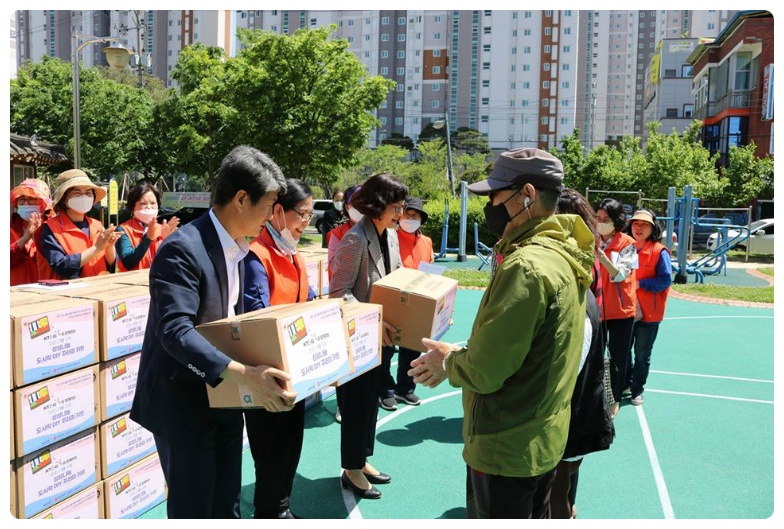 더블클릭을 하시면 이미지를 수정할 수 있습니다