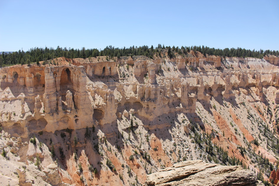 [Bryce Canyon NP]붉은색,주황색, 분홍색이 선명한 후두가 만든 마치 다른 세상 같은 미로[그랜드 서클 여행 #5]