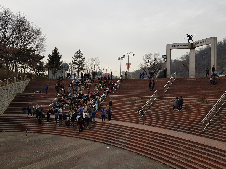 4월 첫 주말에 다녀왔던 부천 원미산 진달래축제 풍경 사진들
