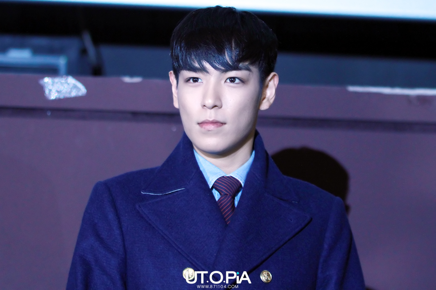 [5/11/13][Pho] TOP @  Lotte quảng bá phim 'The Commitment' (4/11/13) 2236643F5277F609245822